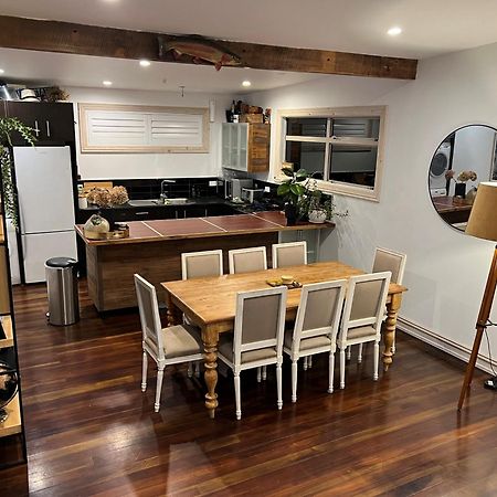 Base Camp Cottage 타우포 호 외부 사진
